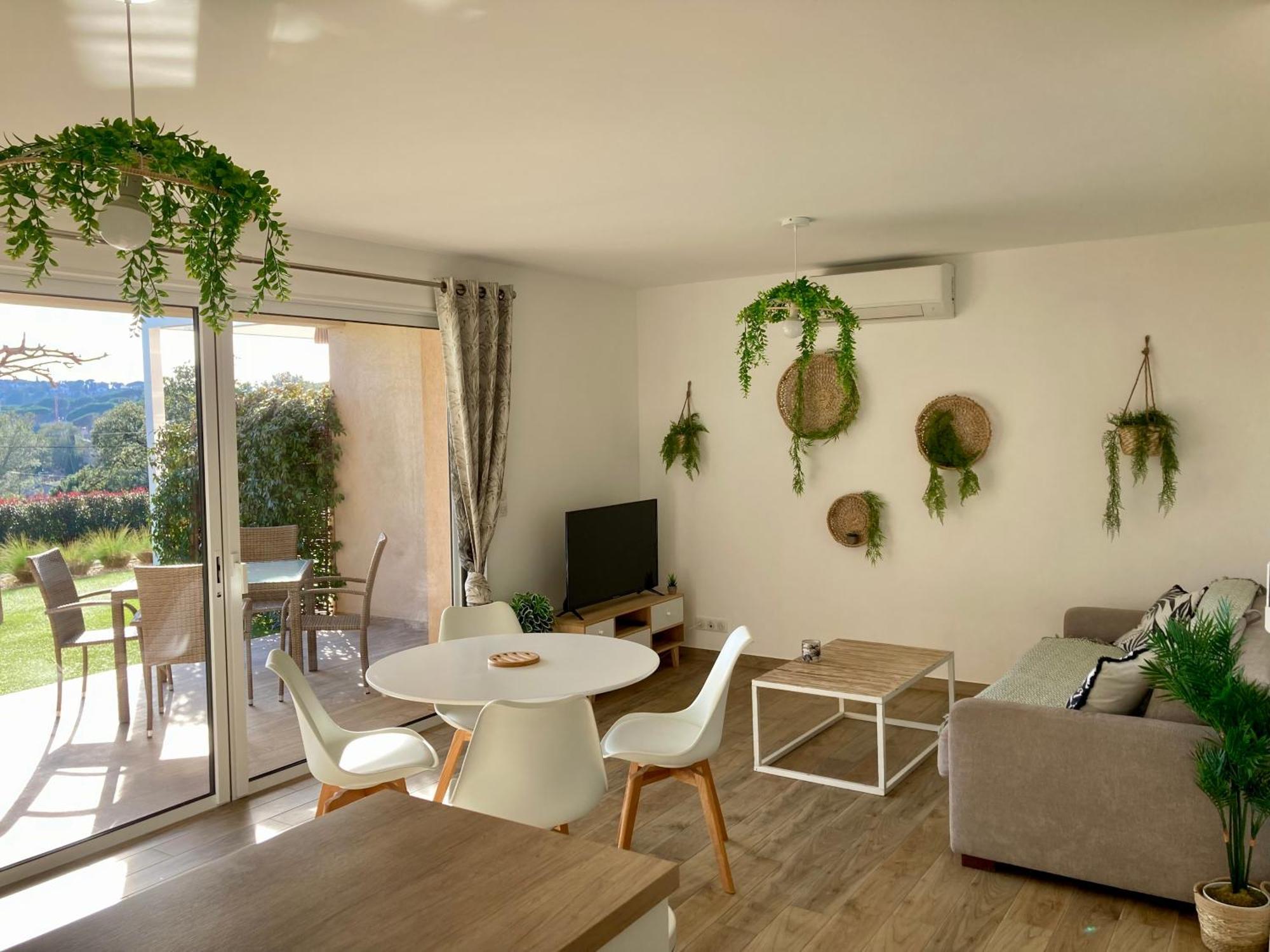 Ferienwohnung La Bastide du Soleil Sainte-Maxime Zimmer foto